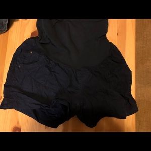 Maternity shorts